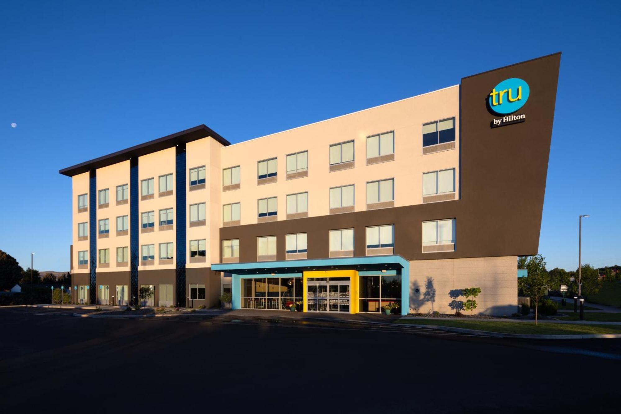 Hotel Tru By Hilton Yakima Airport Exterior foto